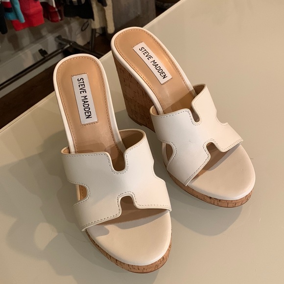 Steve Madden Mayson wedge sandal - Picture 2 of 11